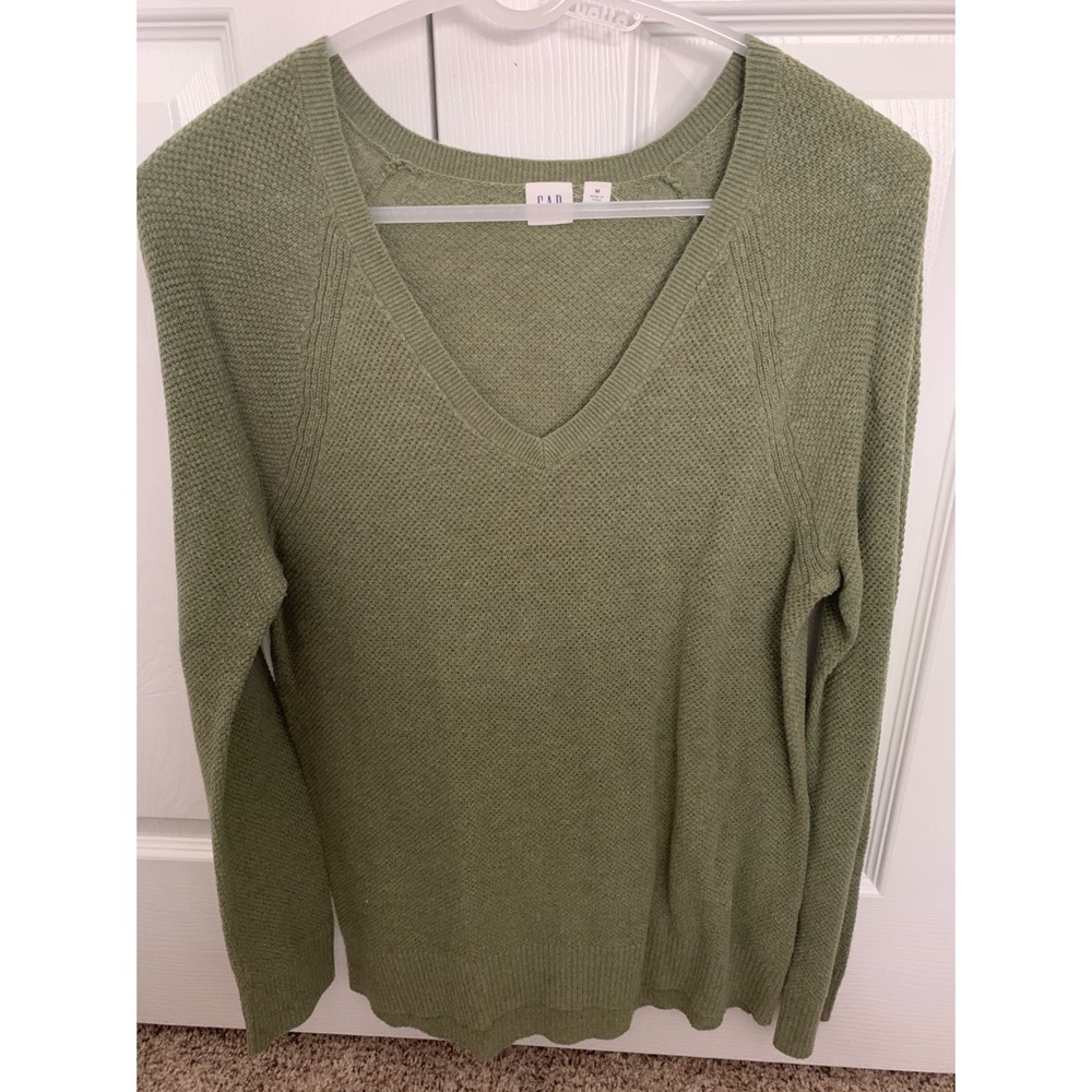 Green v-neck light sweater